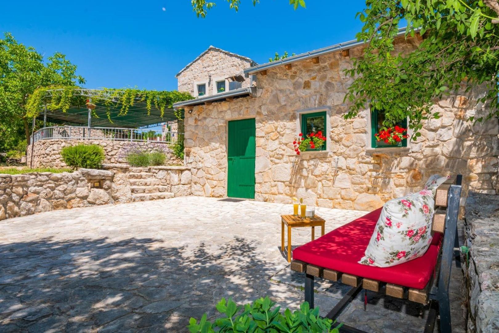 Villa Ognjistar In The Hinterland Of Makarska Riviera Zmijavci Εξωτερικό φωτογραφία