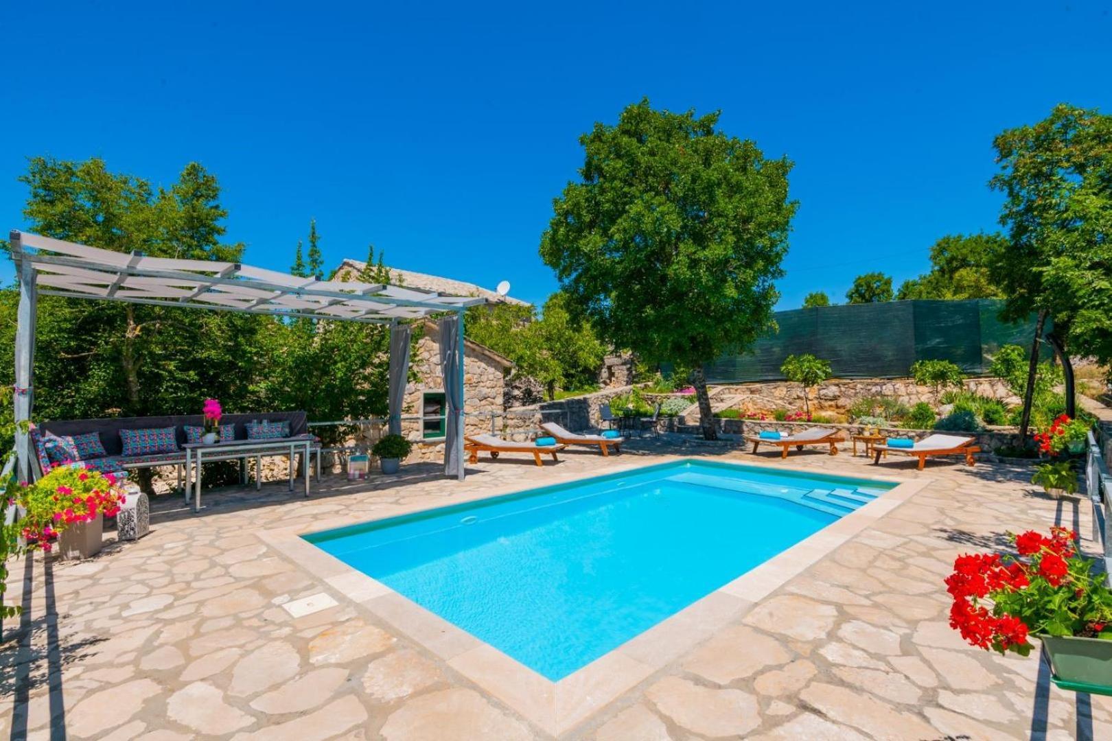 Villa Ognjistar In The Hinterland Of Makarska Riviera Zmijavci Εξωτερικό φωτογραφία